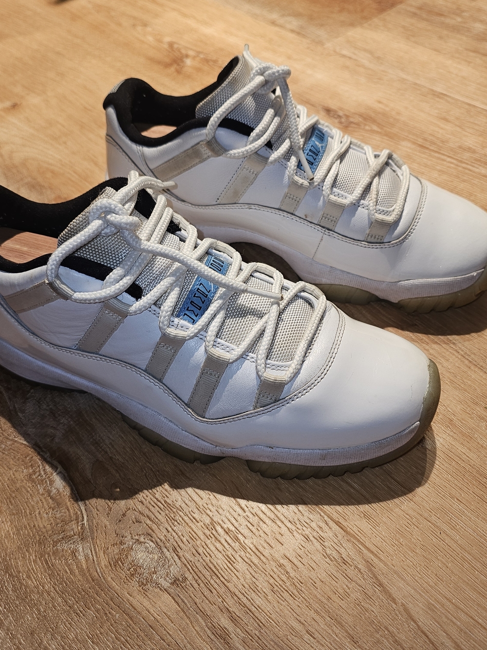 Retro Jordan 11 Low Legend Blue Size US Men’s 10 AV2187-117 Preowned *No Box